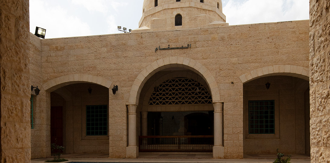 ضريح الصحابي الجليل سيدنا أبي عبيدة عامر بن الجراح رضي الله عنه